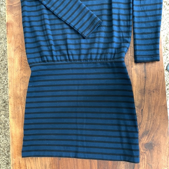 Lou & Gray Dress - Picture 5 of 5